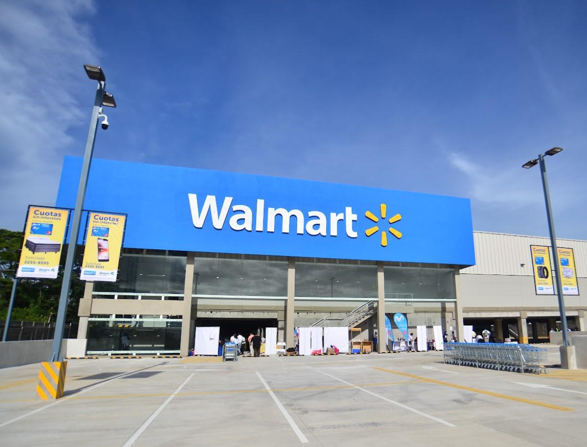 <i>Fachada de un Walmart Supercenter. FOTO ARCHIVO E&amp;N</i>