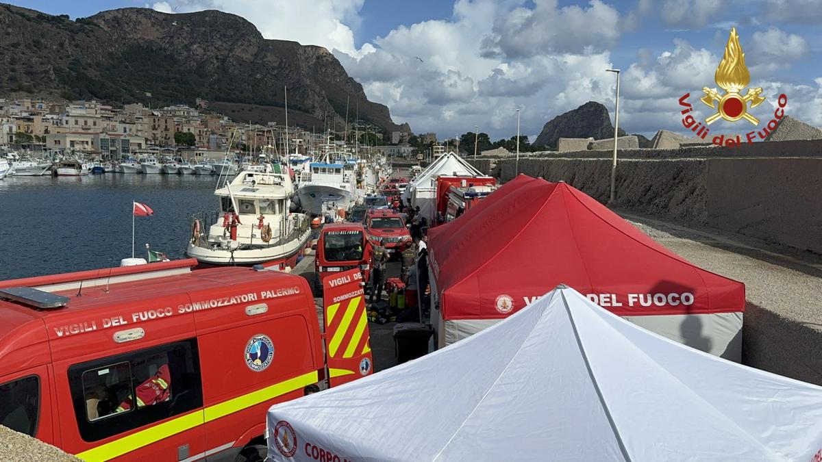 Naufragio de yate en Italia: Hallan cinco cadáveres y buscan al último desaparecido