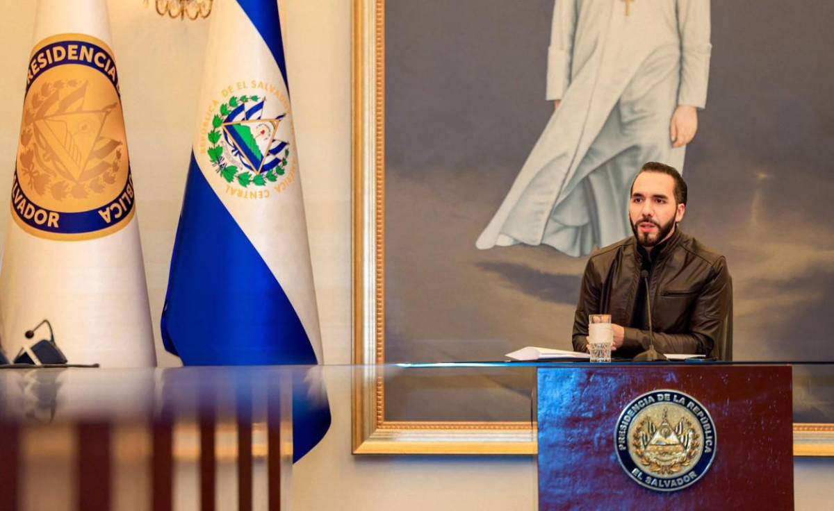 Nayib Bukele manda investigar alzas de precios en farmacias y mercados