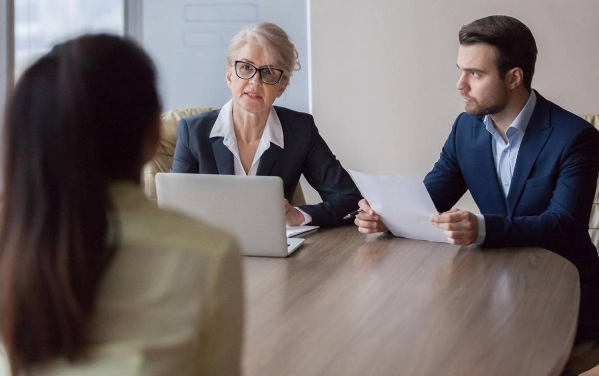 Cuatro preguntas que siempre debe hacer en una entrevista de trabajo