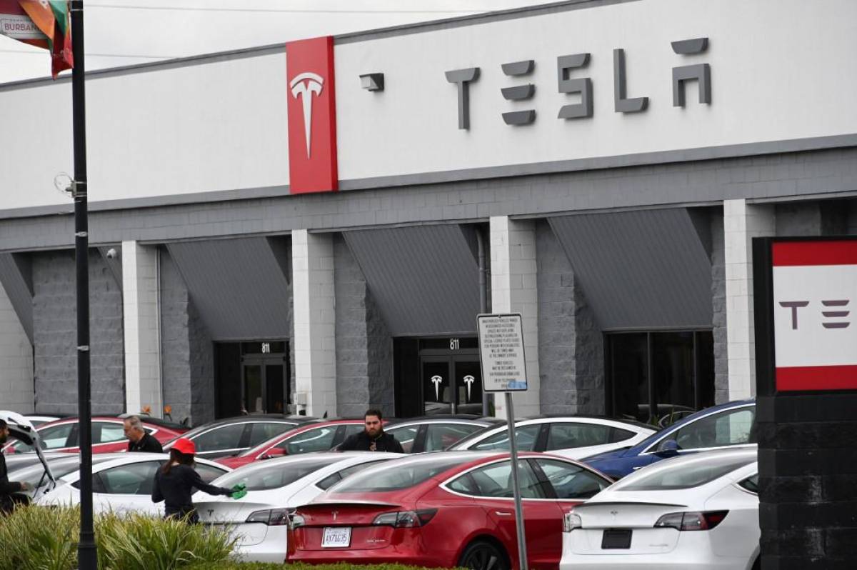 Accionistas de Tesla apoyan millonario plan de remuneración de Elon Musk