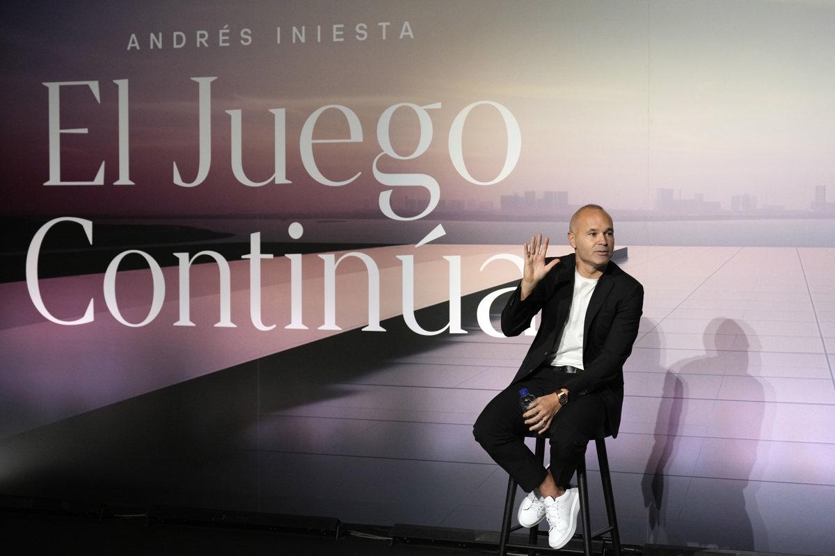 Andrés Iniesta se retira y llegaron felicitaciones hasta del Real Madrid