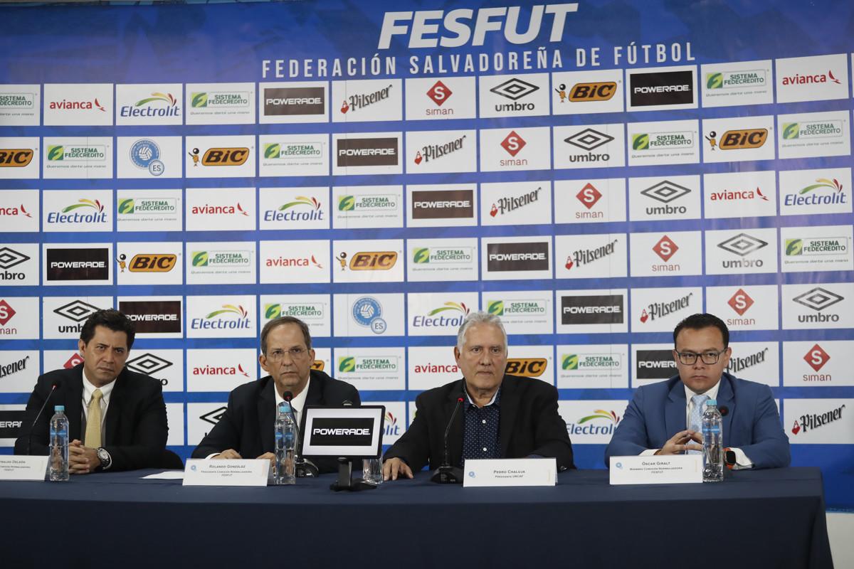 FIFA envía a El Salvador nueva comisión para 'recuperar el fútbol salvadoreño'