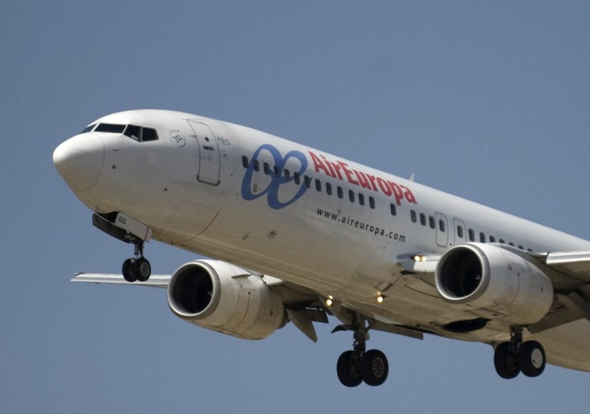 Pasajeros resultan heridos por turbulencias en vuelo de Air Europa que aterriza de emergencia en Brasil