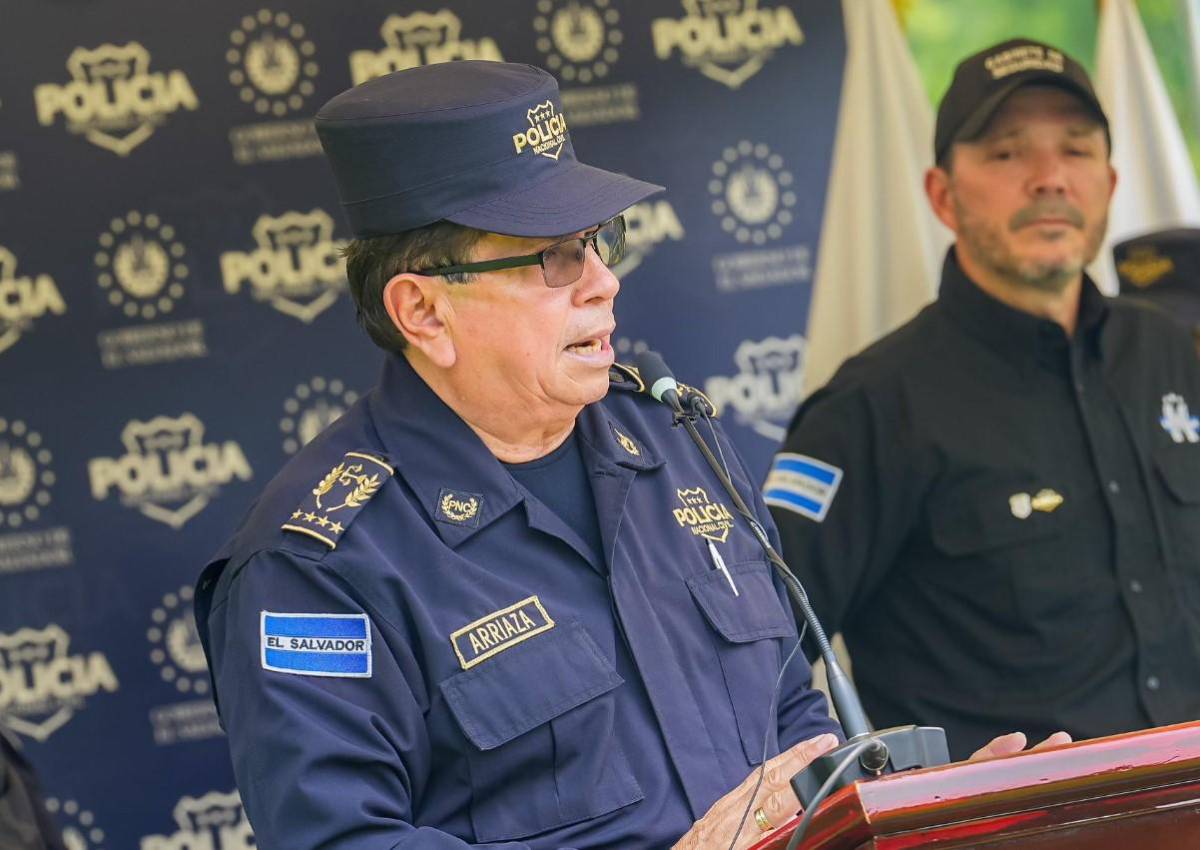 Accidente aéreo en El Salvador: fallece director general de la Policía