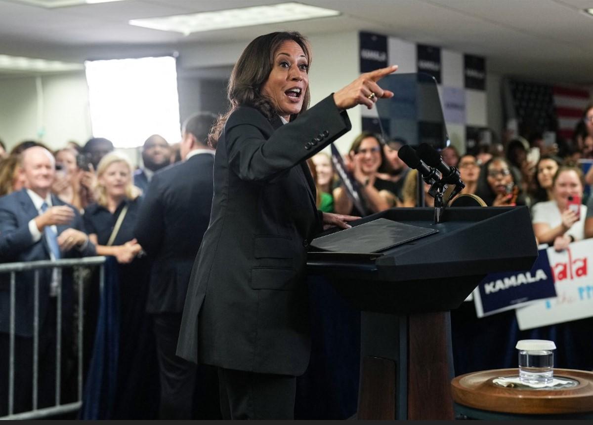 Kamala Harris sobre renuncia de Biden: Ha sido una montaña rusa