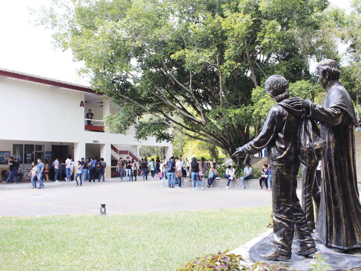 Universidad Don Bosco: 40 años formando generaciones de profesionales