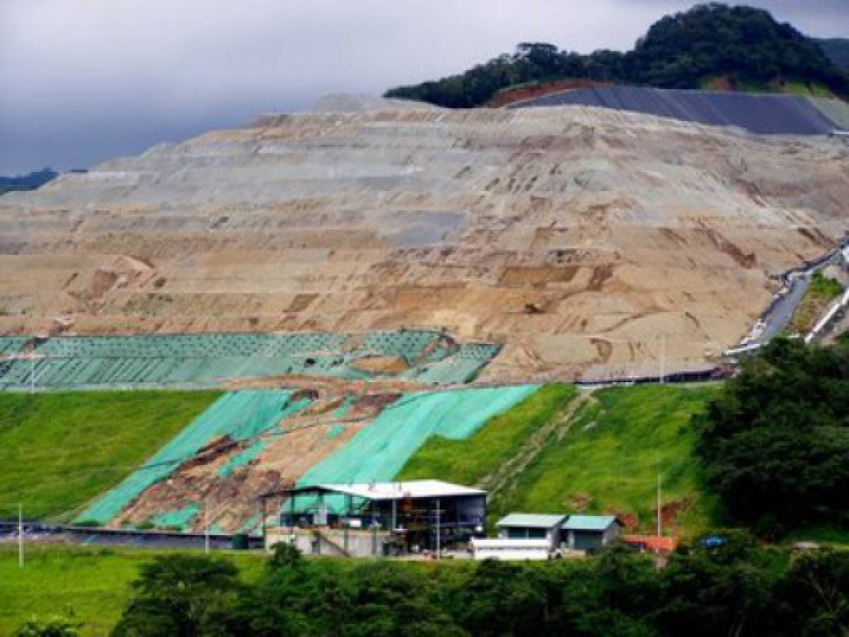 Costa Rica: minera amenaza al Estado con demanda millonaria