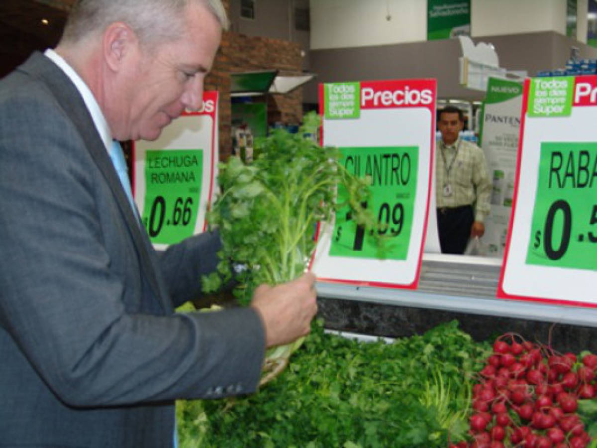 Super Selectos avanza con El Salvador Produce