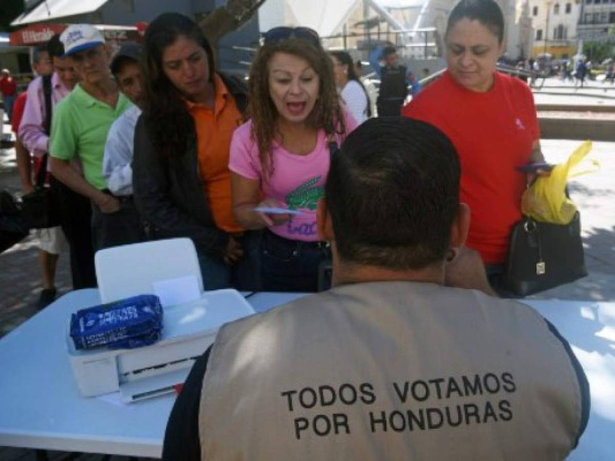 Elecciones de Honduras bajo vigilancia de 16.000 observadores