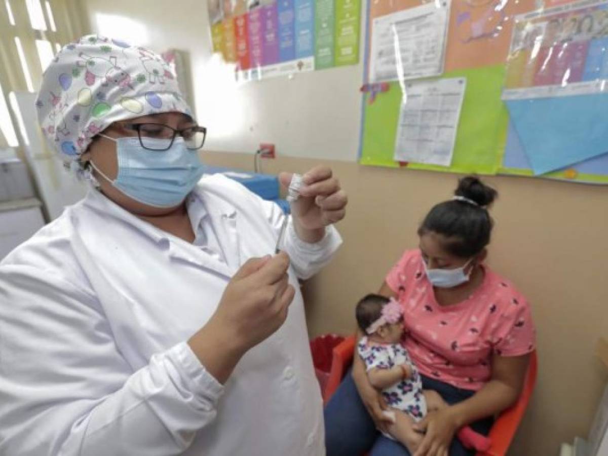 OPS: Más de 300.000 niños no han recibido sus vacunas de rutina
