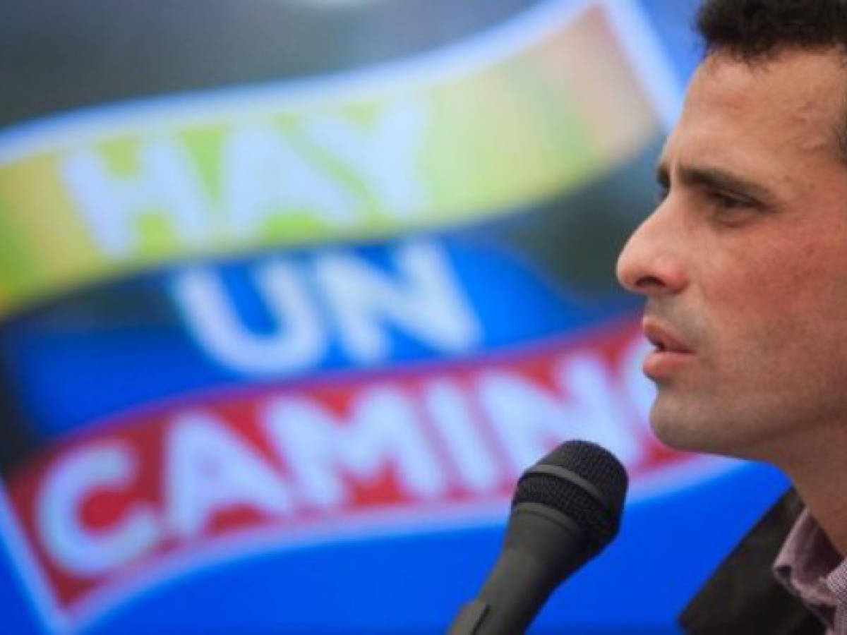 Capriles: 'Es una inmoralidad darle poderes especiales a Maduro'