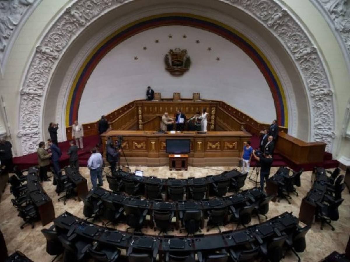 Tribunal Supremo venezolano regula el funcionamiento del Parlamento