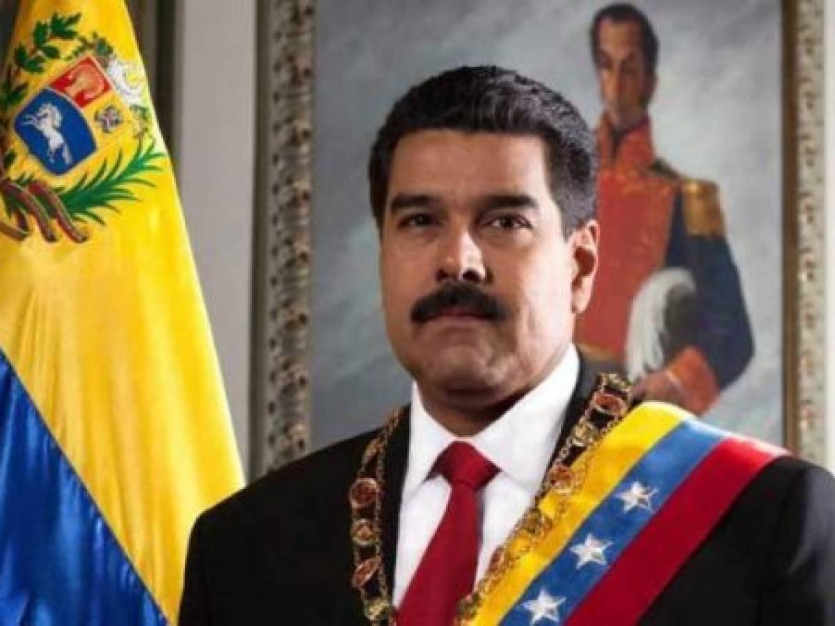 Maduro advierte con repetir elecciones en estados donde ganó oposición