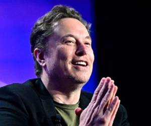 En la demanda Musk alega que originalmente invirtió en OpenAI en 2015 con el entendimiento de que sería una organización sin fines de lucro, lo cual finalmente no se cumplió. Foto: Frederic J. Brown / AFP.