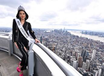 <i>NUEVA YORK, NUEVA YORK - 4 DE ENERO: Miss Universo Sheynnis Palacios visita el Empire State Building el 4 de enero de 2024 en la ciudad de Nueva York. FOTO Roy Rochlin/Getty Images para Empire State Realty Trust/AFPRoy Rochlin / GETTY IMAGES NORTEAMÉRICA / Getty Images vía AFP</i>