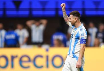 <i>Lionel Messi de Argentina reacciona después de una oportunidad perdida de gol durante el partido del grupo A de la CONMEBOL Copa América entre Argentina y Canadá en el estadio Mercedes-Benz el 20 de junio de 2024 en Atlanta, Georgia. FOTO Héctor Vivas/Getty Images/AFPHéctor Vivas / GETTY IMAGES NORTEAMÉRICA / Getty Images vía AFP</i>