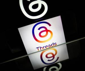 <i>Threads, que llegó a las tiendas de aplicaciones el 5 de julio del año pasado, es un spin-off de Instagram y pretende ser un rival de X. FOTO AFP</i>