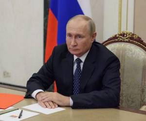 El presidente ruso, Vladimir Putin, preside una reunión del Consejo de Seguridad a través de un enlace de video en Moscú el 23 de septiembre de 2022. (Foto de Gavriil GRIGOROV / SPUTNIK / AFP)