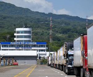 <i>Las instalaciones portuarias de La Unión, donde apenas pasan barcos por falta de infraestructura, se encuentran en el departamento del mismo nombre, a 185 km al sureste de la capital salvadoreña. FOTO Marvin RECINOS / AFP</i>