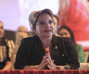 <i>Fotografía de archivo del 28 de junio de 2024 de la presidenta de Honduras, Xiomara Castro, durante un acto por el aniversario 15 del golpe de Estado en Honduras, en Tegucigalpa (Honduras). FOTO EFE/ Gustavo Amador</i>