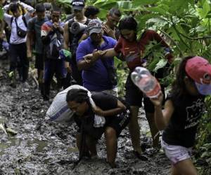 En lo que va del año ya han realizado esta travesía más de 200.000 personas. Foto LUIS ACOSTA / AFP