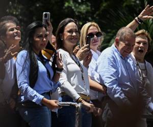 Nicolás Maduro se impuso con el 51,2 % de los votos a Edmundo González Urrutia, según el Consejo Nacional Electoral. Foto de AFP