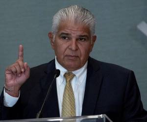 Presidente electo de Panamá toma distancia de su mentor Ricardo Martinelli
