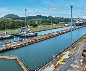 Canal de Panamá adelanta dos semanas aumento del calado por incremento de lluvias