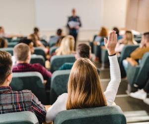 <i>El ranking mide la reputación académica de las universidades, la empleabilidad de sus graduados, la internacionalización, entre otros. Foto de skynesher / Getty Images</i>