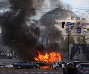 EEUU pide a sus ciudadanos abandonar Ucrania tras los últimos bombardeos de Rusia