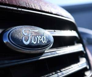 Ford dijo que su participación en el gasto de capital anual dedicado a los vehículos eléctricos puros disminuirá a alrededor del 30 %. Foto de iStock