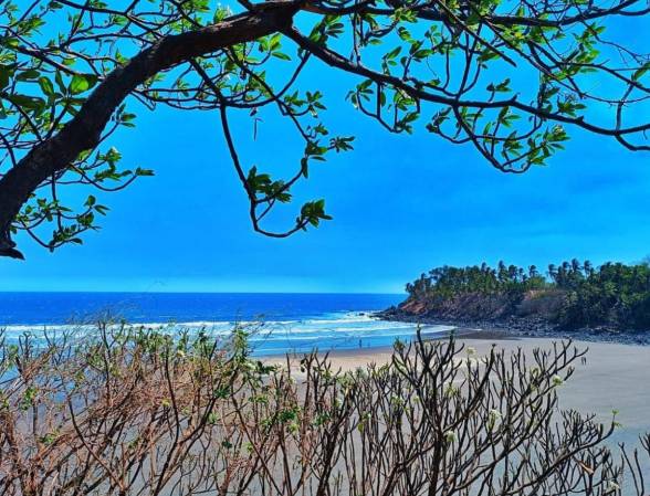 <i>Las playas del oriente de El Salvador son una joya por descubrir. FOTO E&amp;N</i>