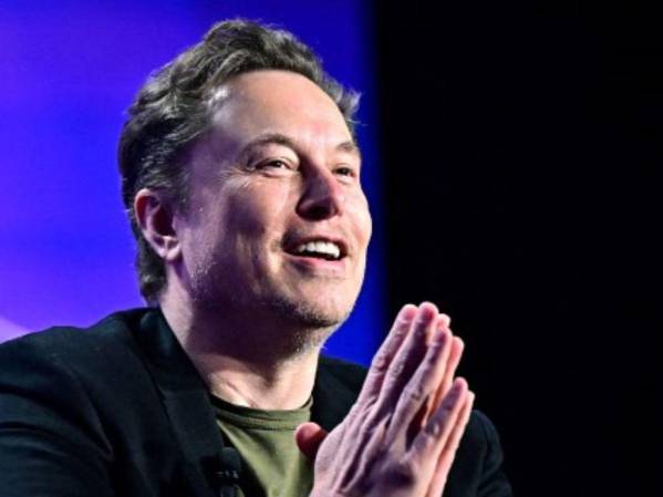 En la demanda Musk alega que originalmente invirtió en OpenAI en 2015 con el entendimiento de que sería una organización sin fines de lucro, lo cual finalmente no se cumplió. Foto: Frederic J. Brown / AFP.