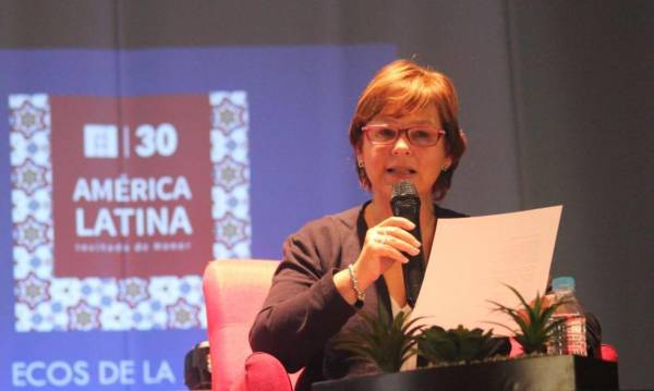 La colombiana Piedad Bonett gana el Premio Reina Sofía de Poesía