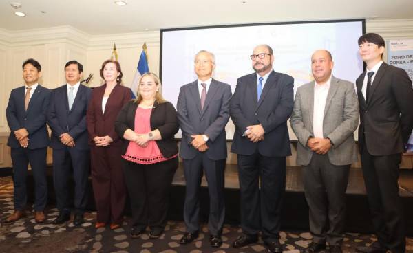 La Embajada de Corea, Kotra y Camarasal realizaron foro de negocios en el marco del TLC Corea – Centroamérica. Foto cortesía