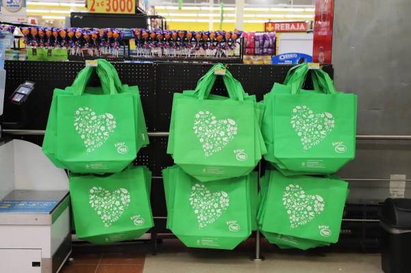 Iniciativa de Walmart ha sacado de circulación 1.158,6 millones de bolsas de un solo uso en Centroamérica