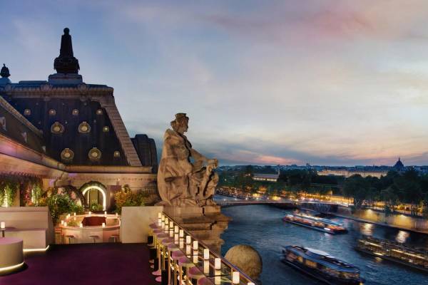 <i>El Museo de Orsay tiene un lujoso dormitorio habilitado previo a los JJOO 2024. FOTO AIRBNB</i>