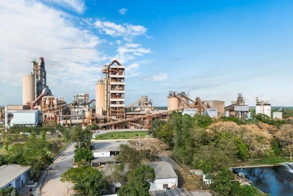 <i>Con esta adquisición Cementos Progreso se consolida como líder regional de la industria de cemento y materiales para la construcción. La empresa tiene 124 años de trayectoria. FOTO E&amp;N</i>