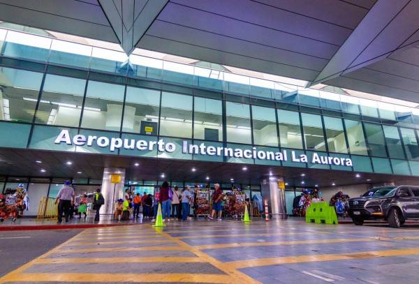 <i>El rescate del Aeropuerto Internacional La Aurora puede ser un ejemplo positivo de colaboración, entre el sector privado y el Gobierno, dijo el presidente Bernardo Arévalo. FOTO AEROPUERTO INTERNACIONAL LA AURORA</i>