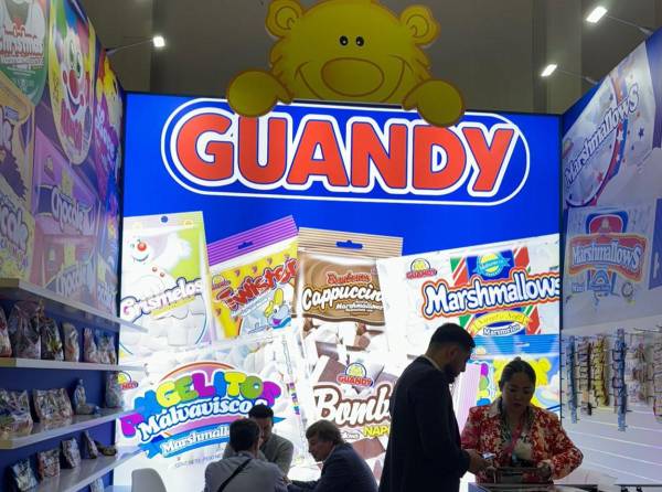 <i>Guandy, empresa socia de la Comisión de Alimentos y Bebidas de AGEXPORT, representa la calidad,innovación y sabor de las golosinas guatemaltecas en ISM Middle East 2024. FOTO AGEXPORT</i>