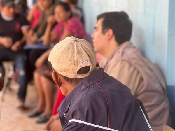 <i>Asistencia humanitaria interinstitucional a personas desplazadas con posibilidades de protección internacional, caserío Ampliación Nueva Reforma. FOTO @MigracionGuate</i>