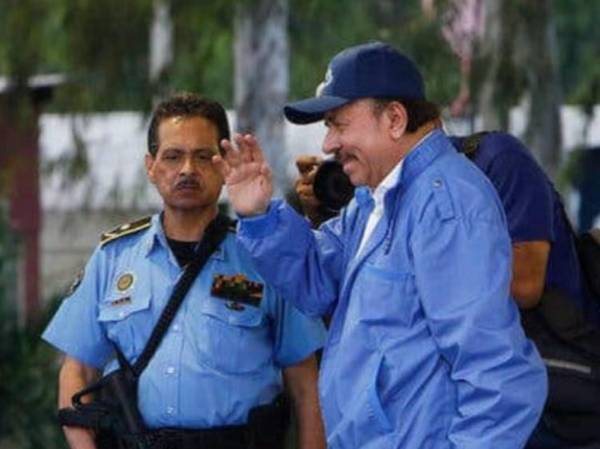 <i>Con 25 años en la policía, Acuña se convirtió en 2007 en el jefe de la escolta presidencial cuando Ortega volvió al poder democráticamente, según el medio opositor El Confidencial. FOTO 100noticias.com.ni</i>