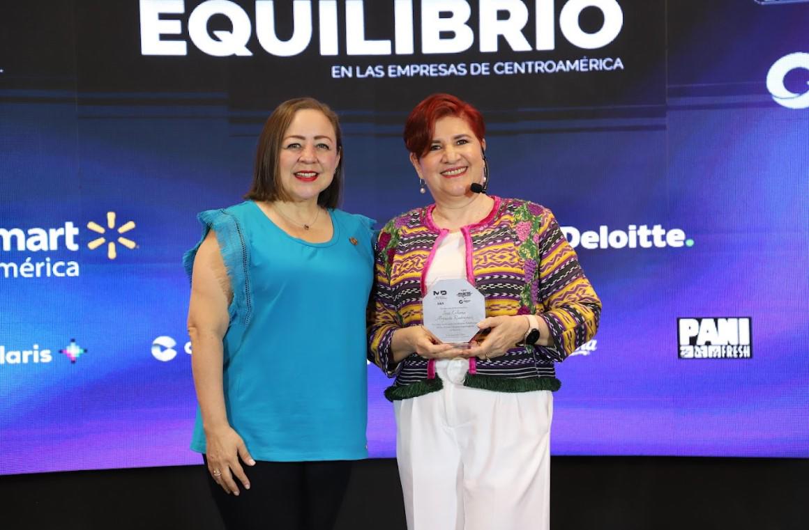 Walmart Centroamérica, liderazgo femenino que transforma: Cristina Ronski e Issa Argueta